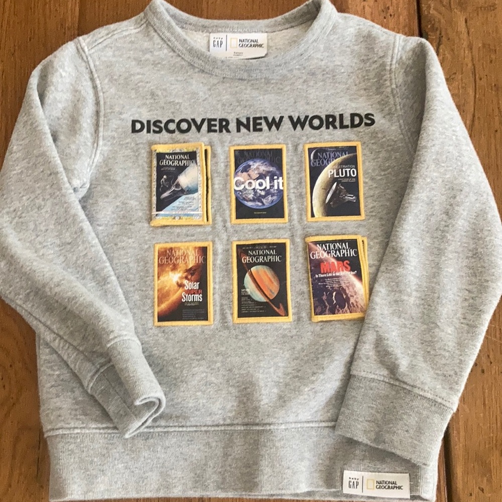 GAP National Geographic Sweatshirt 5T